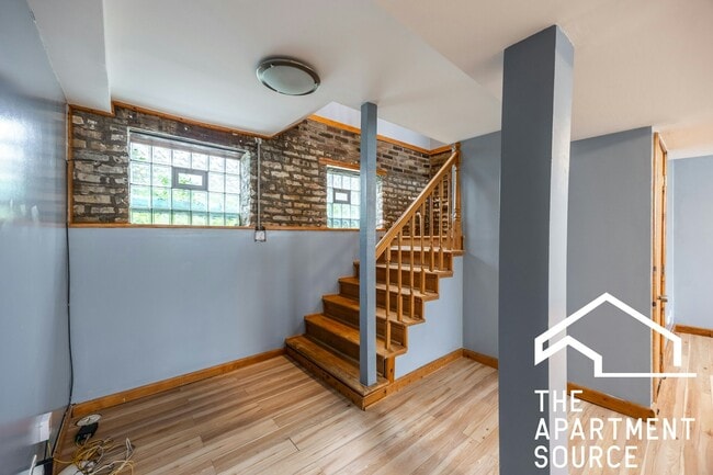 Photo - 1349 N Washtenaw Ave Apartment