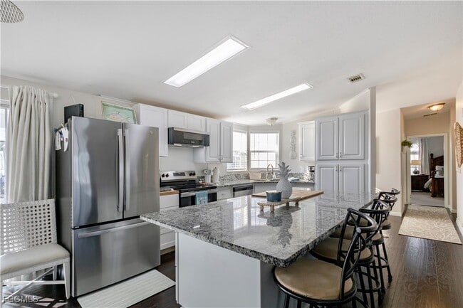 Foto del edificio - 2970 Sloop Ln