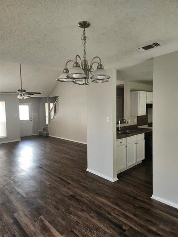 Foto del edificio - 8300 Auburn Dr