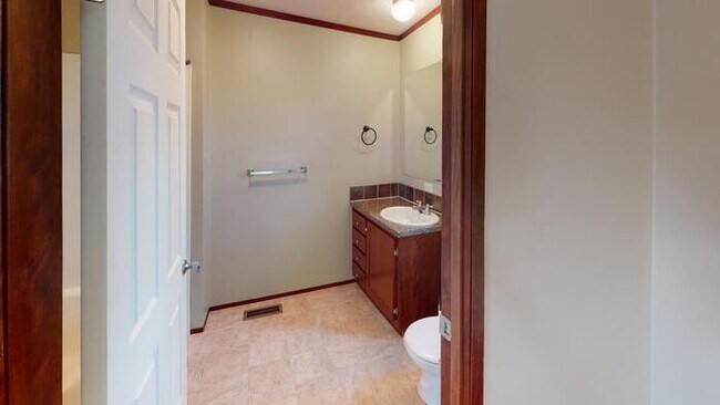 Foto del edificio - 148 Delta Ave