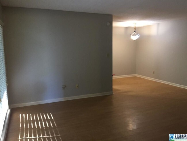 Foto del edificio - 3101 Lorna Rd