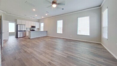 Building Photo - 9738 Stewart Springs Blvd