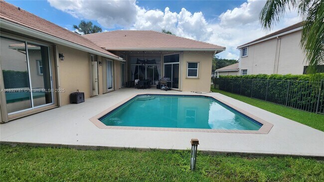 Foto del edificio - 2610 Oakbrook Ct