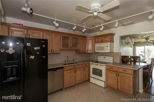 Building Photo - 2 br, 2 bath  - 5975 Forest Hill Blvd