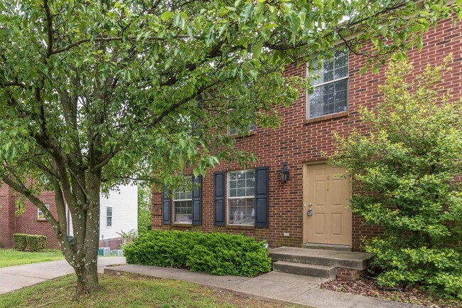 Building Photo - 614 Sherard Cir