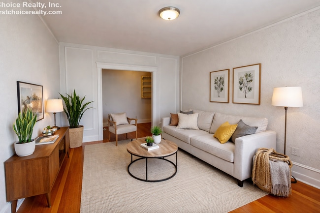 Photo - 2001 Commonwealth Ave Townhome