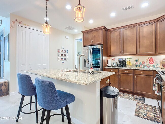 Building Photo - 614 Coral Reef Way