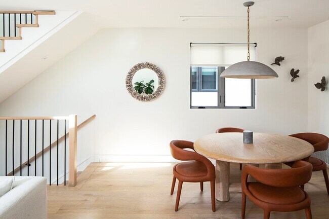 Foto del edificio - 506 Goldenrod Ave