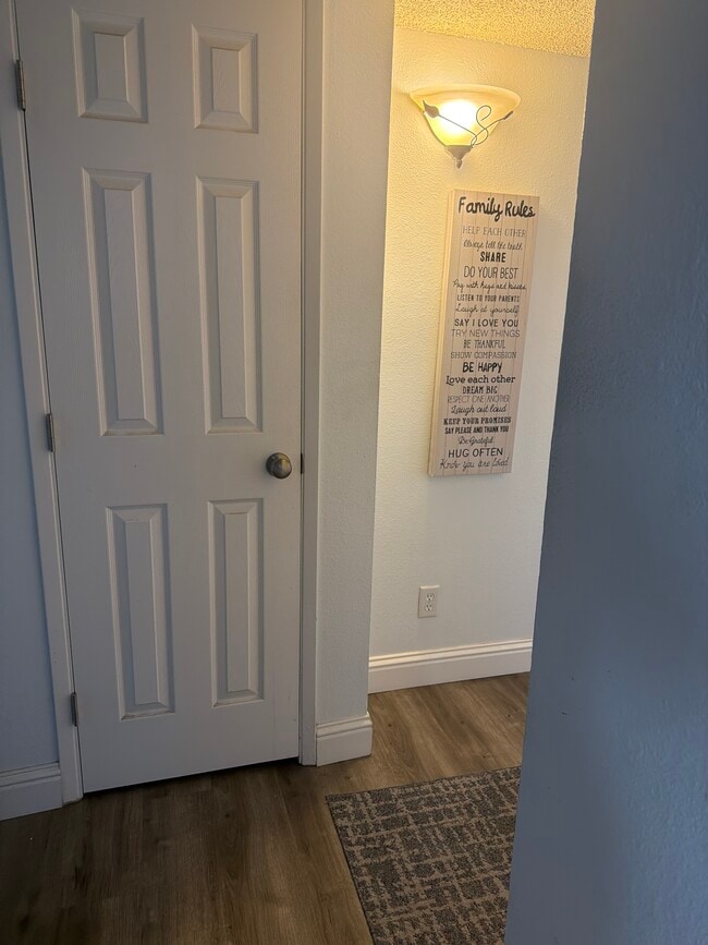 Foto del edificio - 3701 Colonial Dr