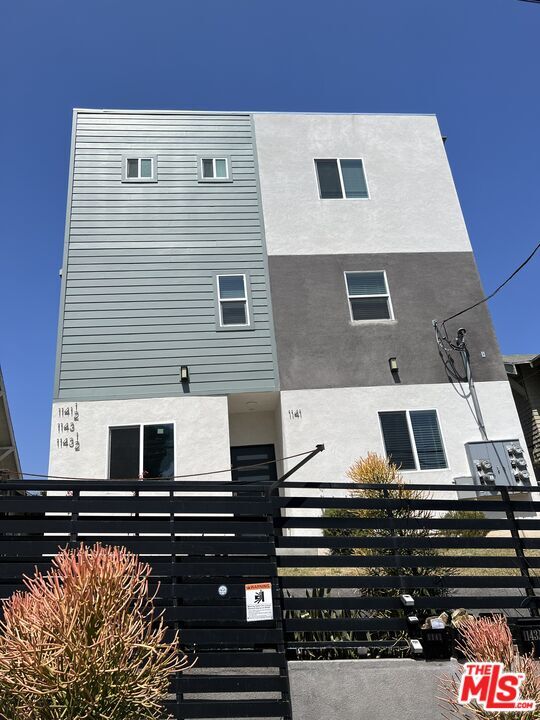 Foto principal - 1141 Irolo St