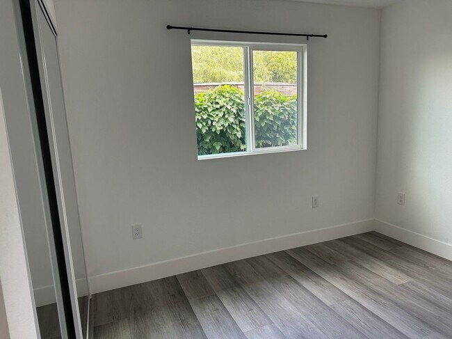 Foto del edificio - 9004 Amsdell Ave