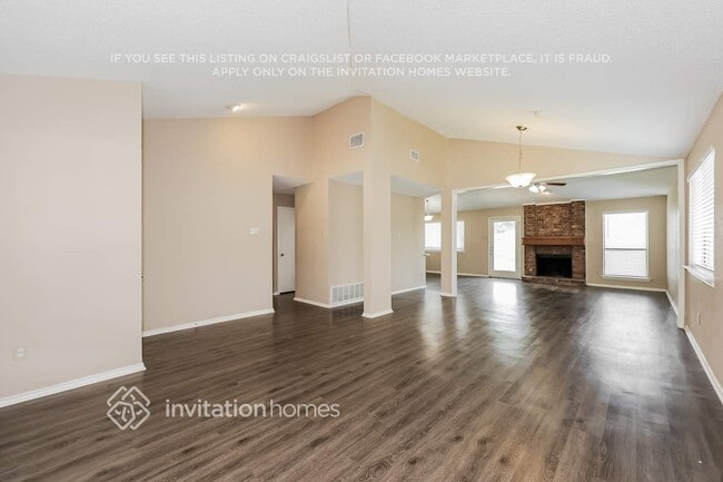 Foto del edificio - 1741 Canterbury Ln
