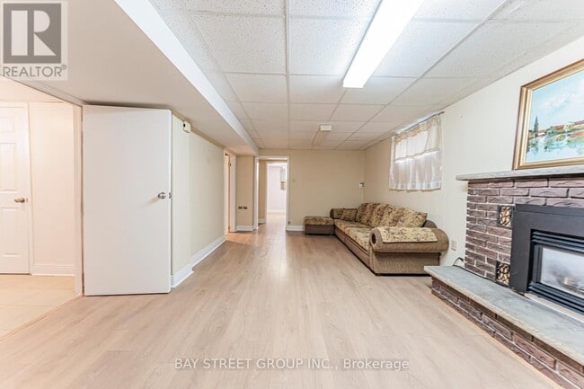Building Photo - 149 Hendon Ave