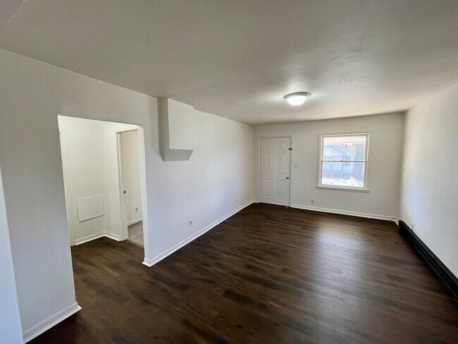 Foto del edificio - 17-17A E Washington St