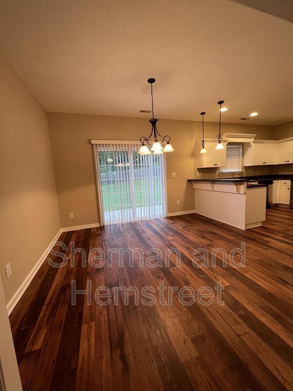 Building Photo - 5013 Sunderland Ct