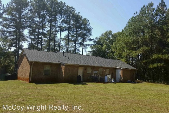 Building Photo - 5542 Old Pearman Dairy Rd