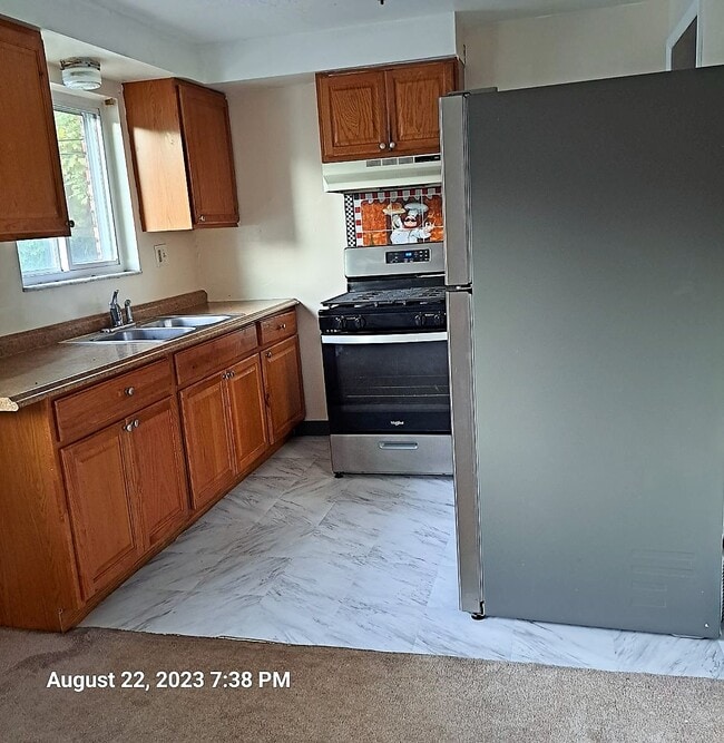 Building Photo - 3309 W Run Rd