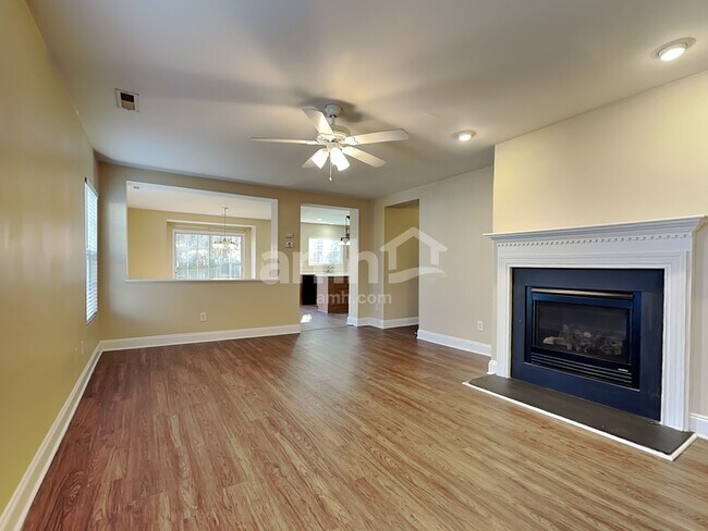 Foto del edificio - 3770 Marshlane Way