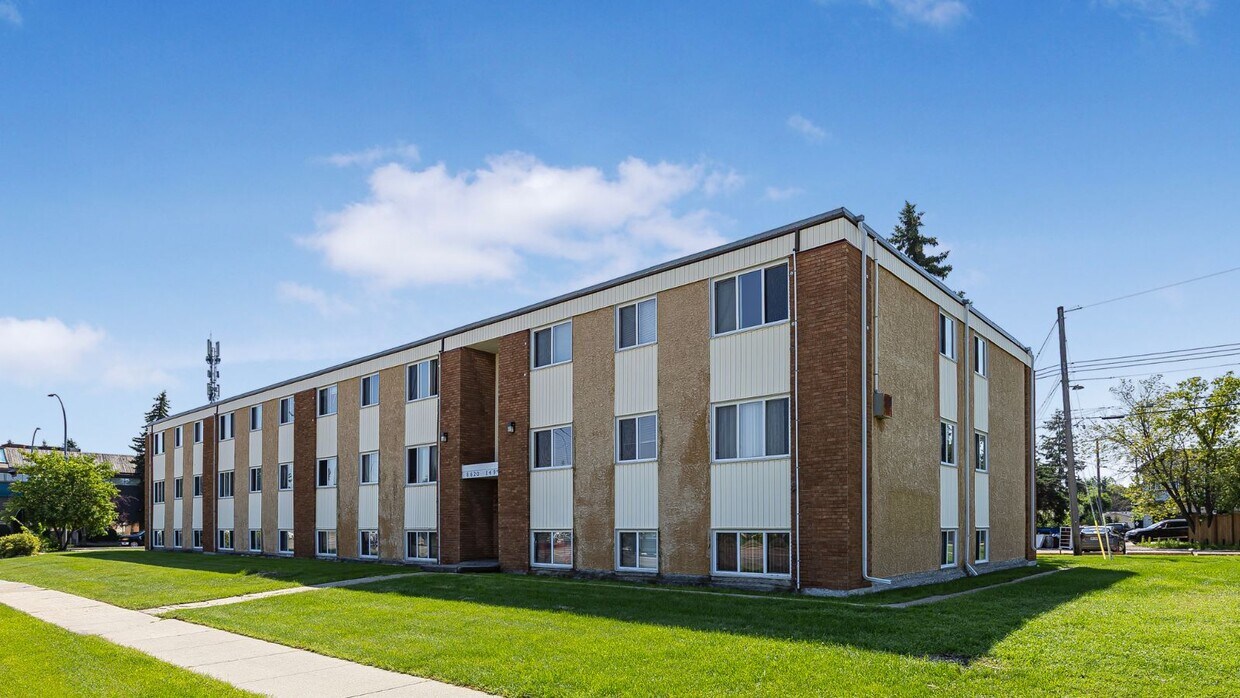 Photo du bâtiment - Quesnel Apartments