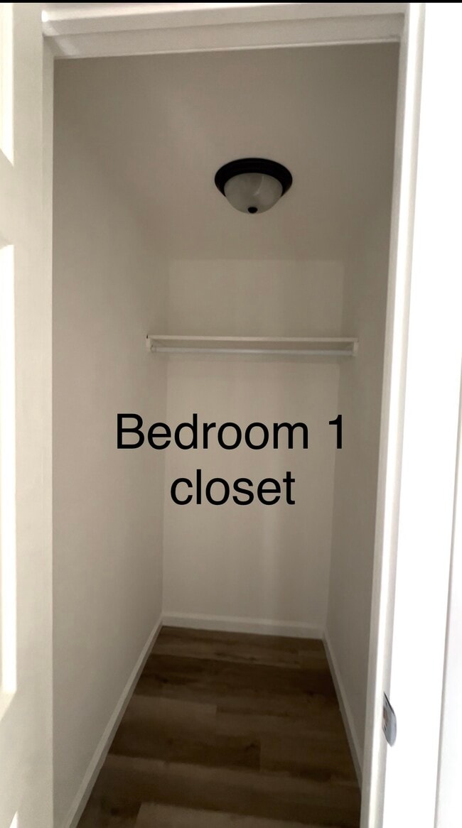 Foto del edificio - 342 Morrissee Ave