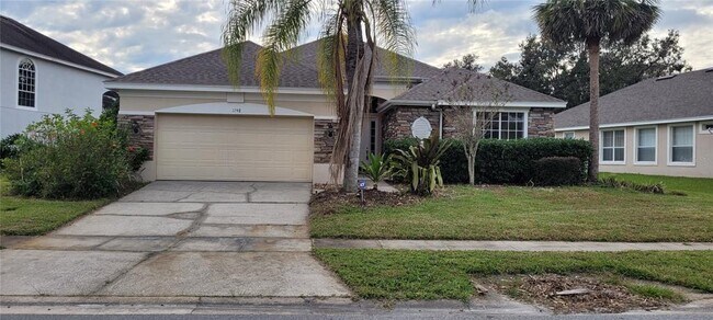 Building Photo - 1748 Golfview Dr