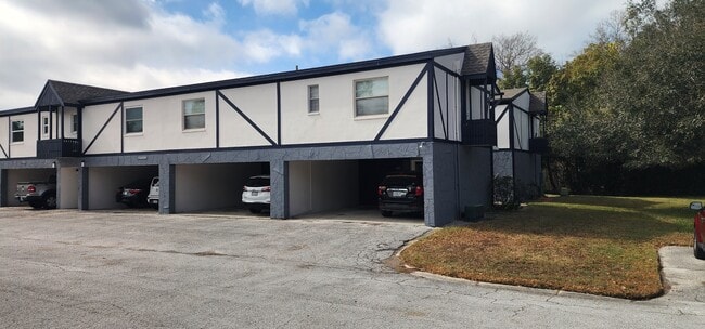 Photo - 1126 King Arthur Ct House