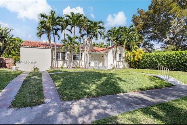 Foto del edificio - 437 NE 107th St