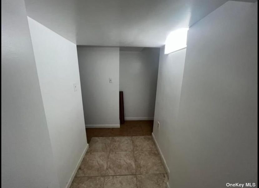 Building Photo - 1374 Blossom St