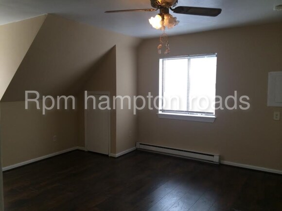 Building Photo - 322 Ashlawn Dr
