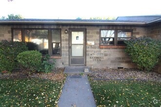 Building Photo - 8 N Palouse St