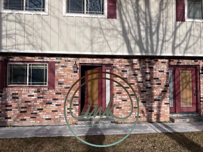 1038 Riverview Dr, Gardnerville, NV 89460 Townhome Rentals in