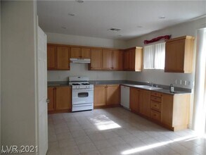 Building Photo - 9737 Valmeyer Ave