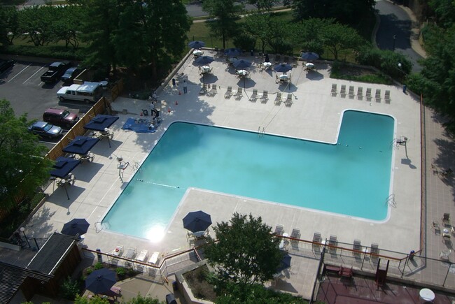 Foto del edificio - 5500 Holmes Run Pky