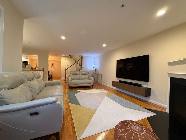 Building Photo - 32 John Hancock Dr