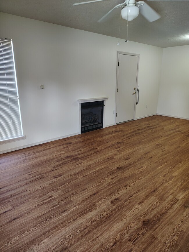 Sala de estar - Park West Patio Homes