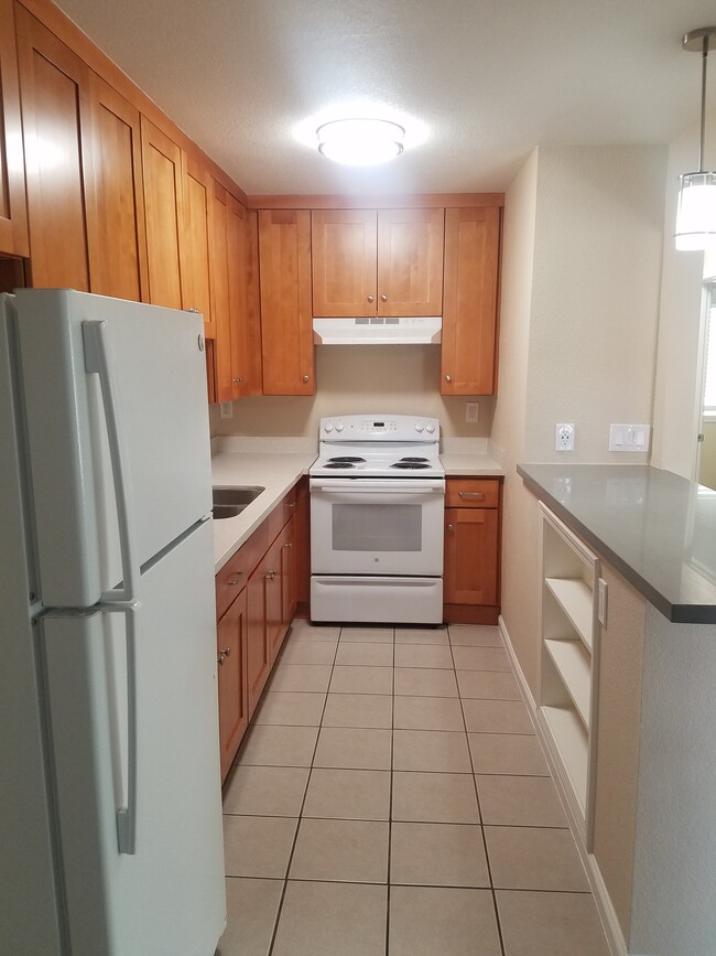Kitchen - 357 E San Fernando St