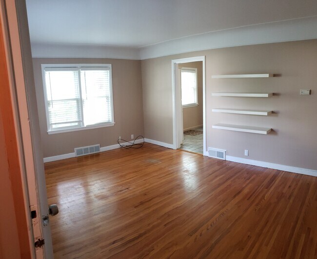 sala de estar - 4244 S 15th Ave