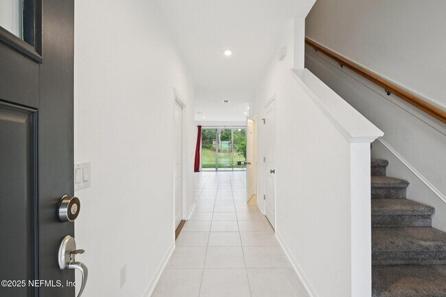 Building Photo - 277 Henrys Bluff Pl