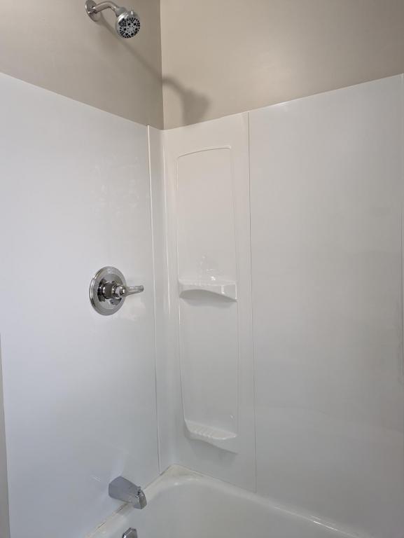 Building Photo - 116 Custer