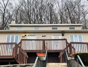 Building Photo - 687 Jersey Ave