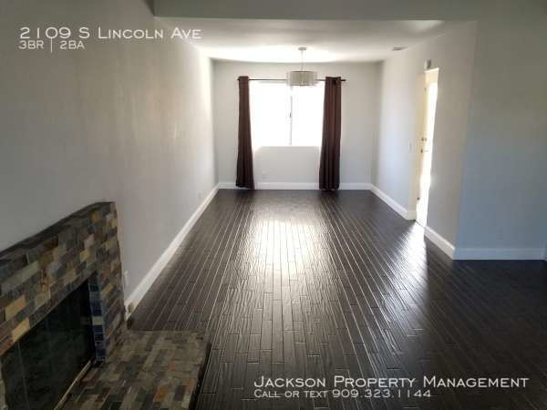 Building Photo - Beautiful 3 bedroom Home in Corona!