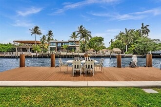 Building Photo - 924 Belle Meade Island Dr