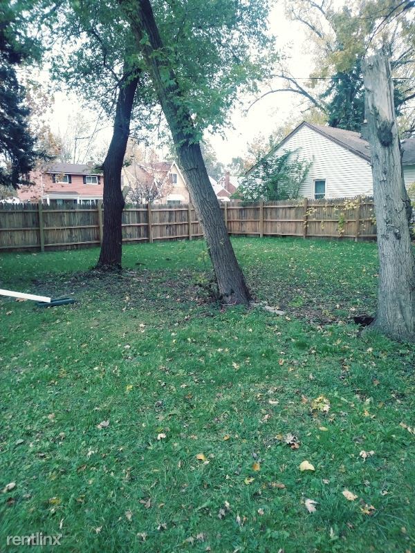 Foto del edificio - 3 br, 1 bath House - 8957 Sussex St