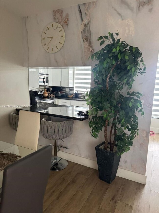 Foto del edificio - 14621 Balgowan Rd
