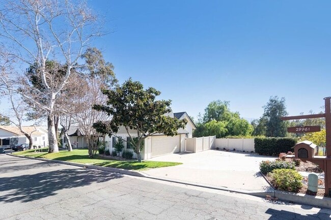 Building Photo - 29961 Camino Del Sol Dr