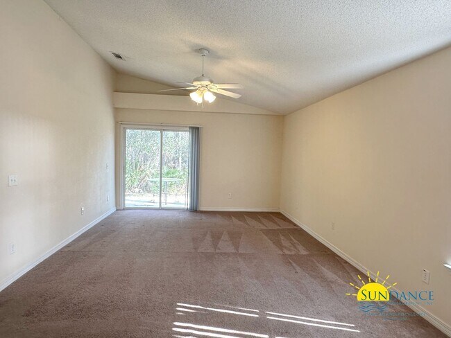 Building Photo - Stunning 4 Bedroom Home in Gulf Breeze!