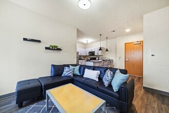 Building Photo - The Park at 1824 Student Apartments