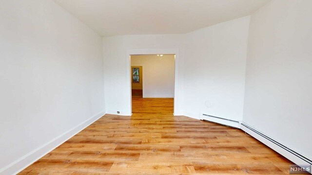 Building Photo - 518 Forest St