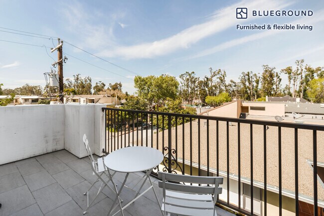 Foto del edificio - 1225 Floribunda Ave