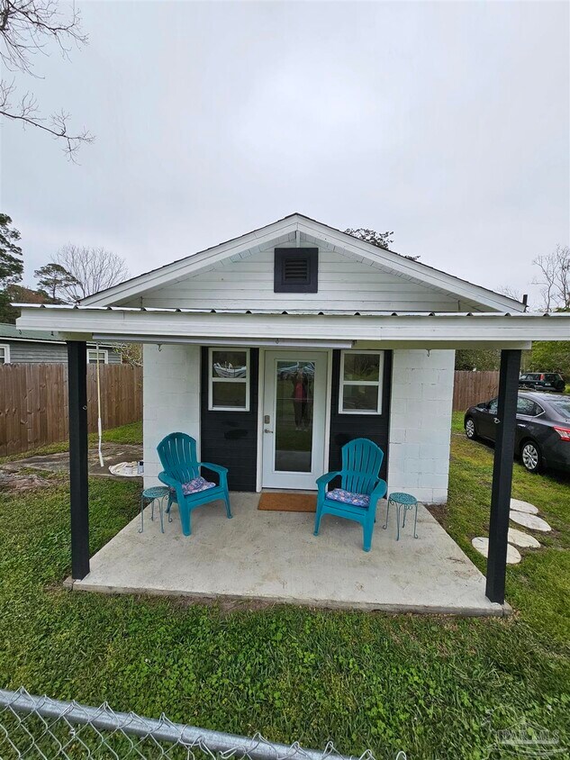 Foto principal - 9775 N Loop Rd